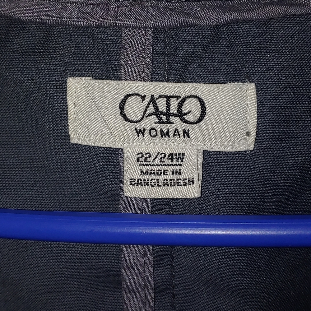 Plus Size Lightweight Jacket - Picture 3 of 4